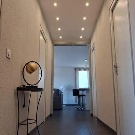 Panoramic 2br Center Free Parking Balcony Apartment *