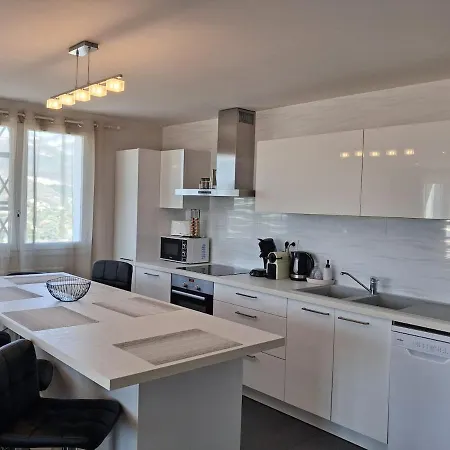 Panoramic 2br Center Free Parking Balcony Chambéry