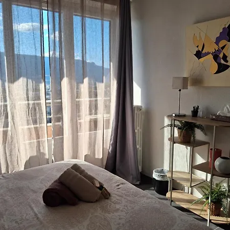 Panoramic 2br Center Free Parking Balcony Apartamento